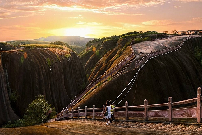 1580650912560459.jpg 飞天山 (1).jpg